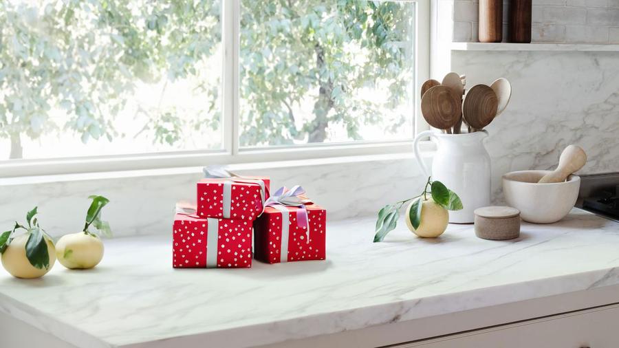 What can be selected as a housewarming gift for someone who just got married?